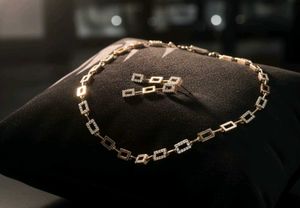 Elegant Gold-Tone Necklace &amp; Earring Set