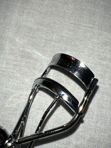 H&amp;M  Eyelash Curler
