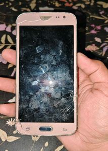 Samsung Rose Gold Smartphone - Cracked Screen