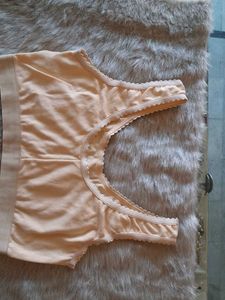 Comfortable Peach Lace Trim Briefs