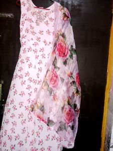 Elegant Floral Kurta Set with oreganza  Dupatta