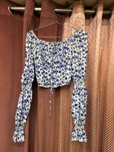 Blue Floral Off-Shoulder Puff Sleeve Crop Top
