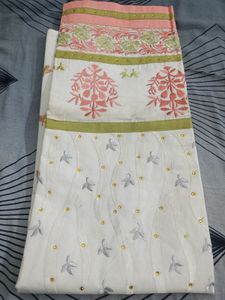 Elegant White Kurta with Floral Print