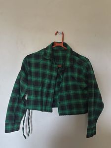 Green Plaid Cropped Shirt