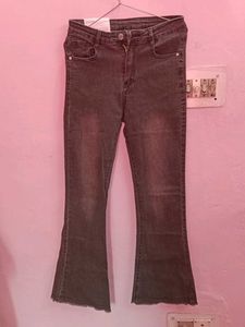 WOMEN'S BOOTLEG FASHION JEANS