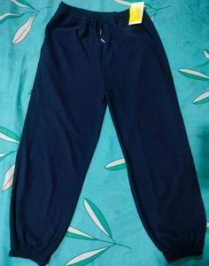 👖Brand New GRECIILOOKS Jogger👖