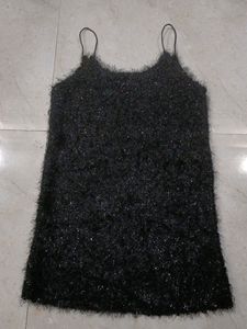 TRENDY LITTLE BLACK DRESS