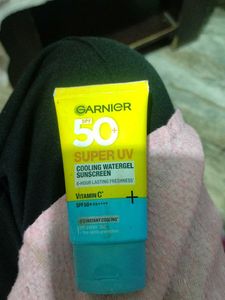 Garnier Super UV Cooling Watergel Sunscreen SPF 50