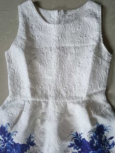 🇰🇷Elegant White &amp; Blue Floral Dress