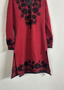 Red &amp; Black Embroidered Kurta
