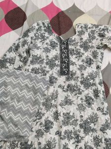 Floral Print Kurta with Chevron Pants
