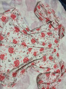 Floral Print Puff Sleeve Top