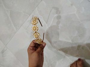 set of 2 Rakhdi Gold Maang Tikka