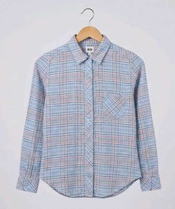 Light Blue Plaid Button-Up Shirt 🩵