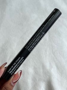 SUGAR Lash Of The Titans Volumizimg Mascara