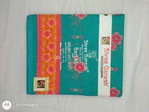 Beautiful Floral Saree with Free Cotton Towel