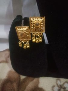 Golden Choker Set