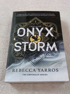ONYX STORM REBECCA YARROS