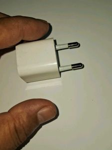 Apple Power Adapter pick up 1