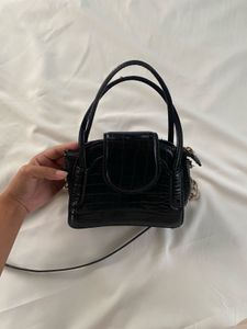 ZARA SLING BAG