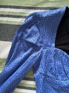 Blue Polka Dot Puff Sleeve Crop Top