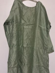 Elegant Sage Green Embroidered Kurta with floral d