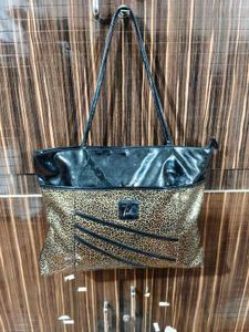 Chic Leopard Print Tote Bag