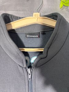 Men's Black Zip-Up Jacket