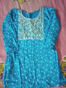 Embroidered Teal Kurta