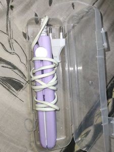 Hair Straightener - Portable and Compact