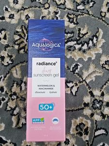 Aqualogica Radiance+ Dewy Sunscreen Gel
