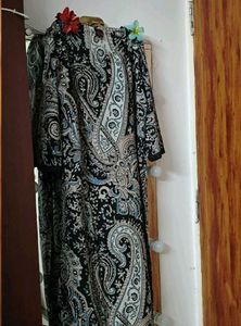 Stylish Paisley Print Kurta Set Xl 43 Bust