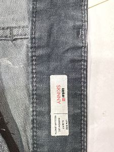 Stylish Dark Grey Denim Jeans