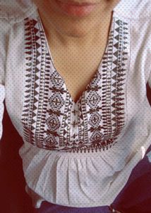 Elegant Embroidered Kurti 🌸