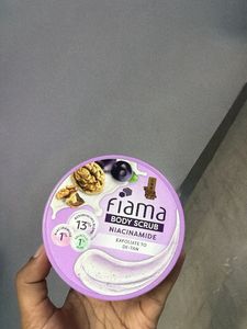 Fiama Body Scrub