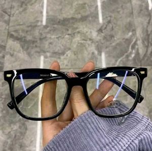 cutecore black glasses >3<