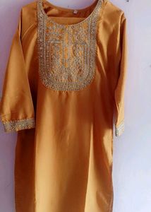 beautiful kurti set.