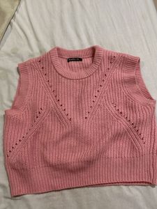 Pink Knit Cropped Vest🎀🫶🏻