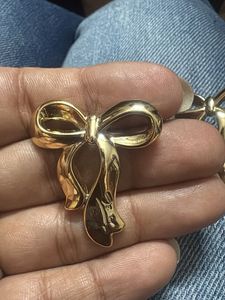 Elegant Gold Bow Earings