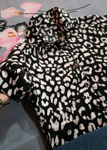 Stylish Leopard Print Button-Up Top