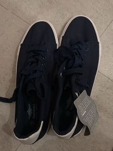 UNISEX Navy Blue Canvas Sneakers