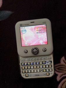 Vintage Micromax Q55 Phone
