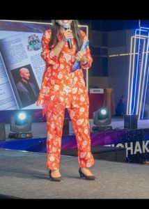 Chic Floral Print Kurta Set