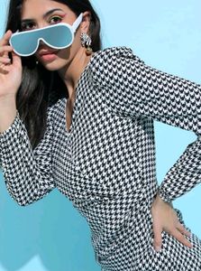 Chic Houndstooth Print V-Neck Dress &amp; Free Gift