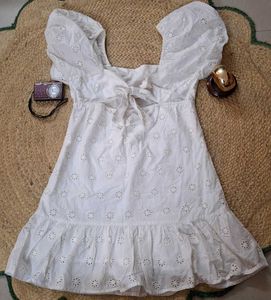 ୨୧ Vintage white eyelet dress ୨୧