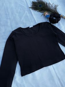 Black Long Sleeve Top 🖤