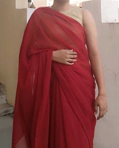 💥offer💥 beautiful saree with blouse free