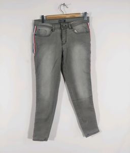 Grey Skinny Fit Jeans (Women)