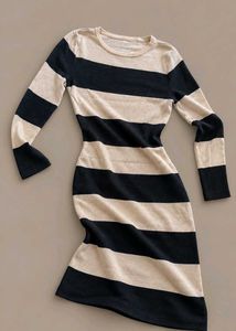 BLACK AND BEIGE STRIPED BODYCON MIDI DRESS