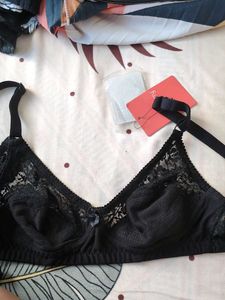 Elegant Black Lace Bra
